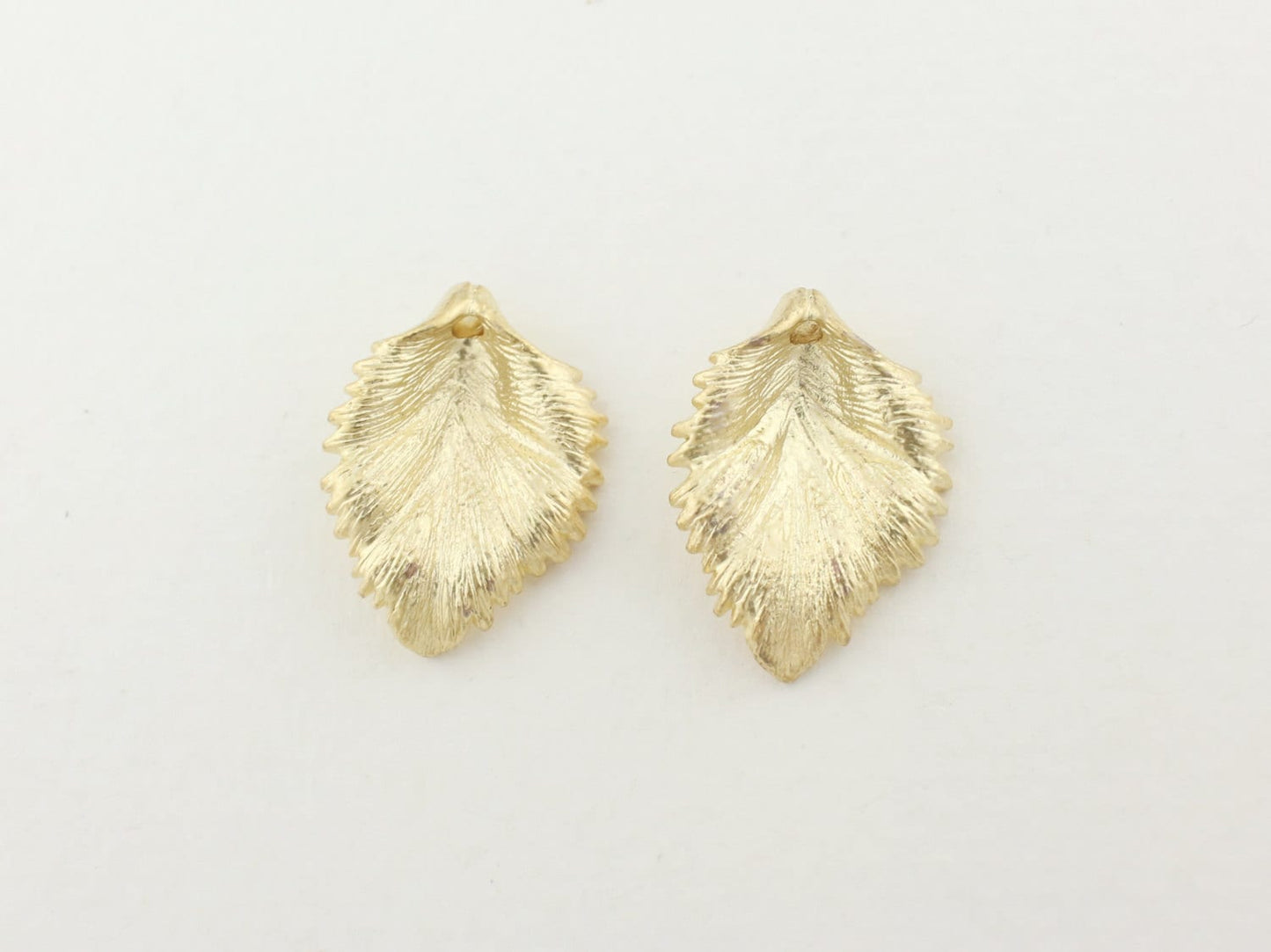 [P0070]2pcs/Calla Petal Bead Cap/Brass/Matte Gold/13 x 17mm