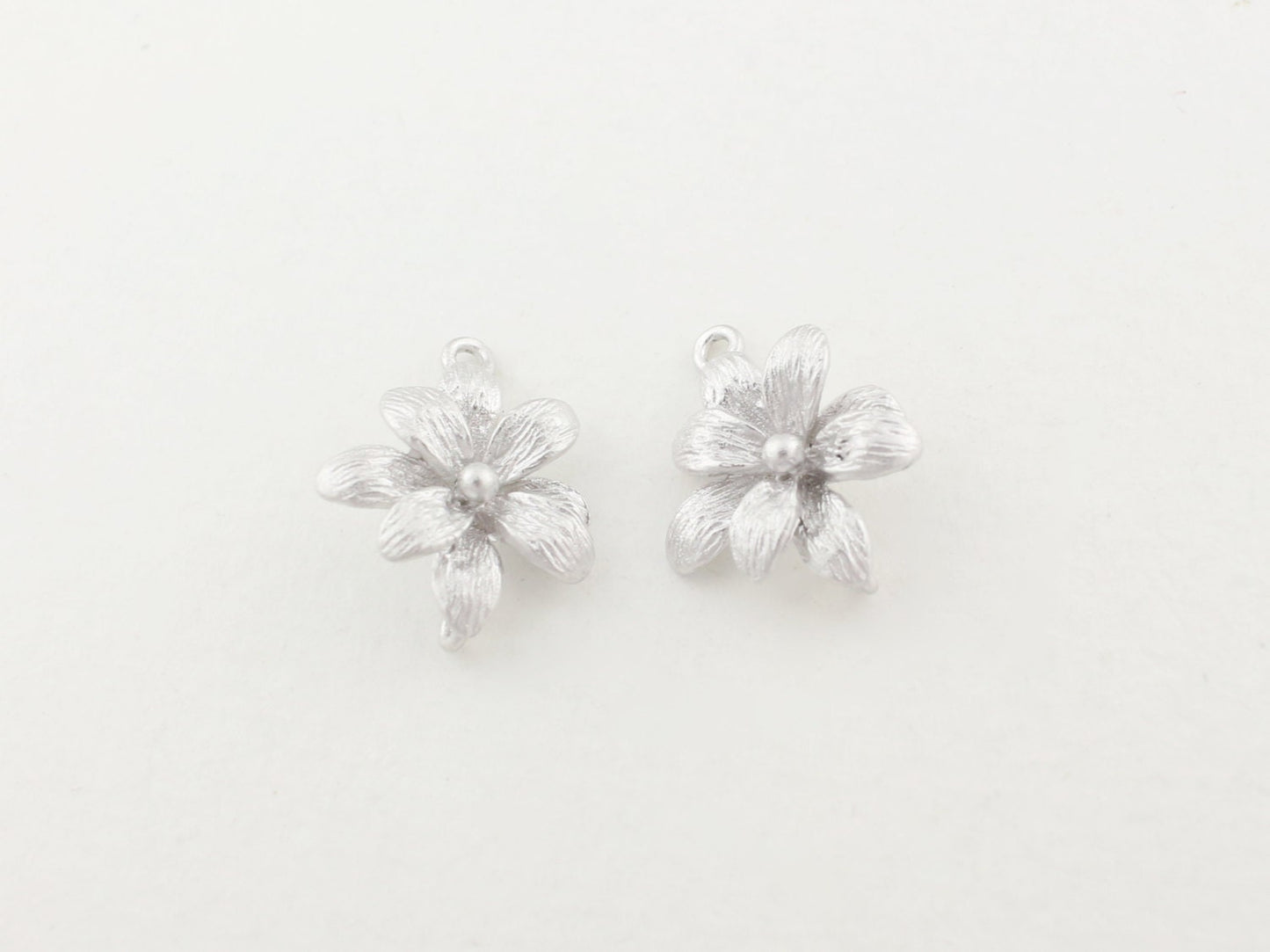 [P0127]2pcs/Flower Pendant/Brass/Matte Rhodium/14x11mm