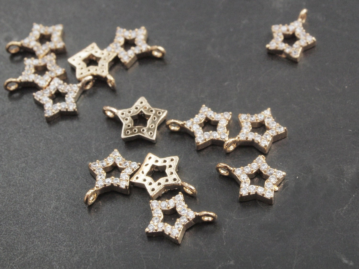 [P0150]1pcs/Punched Cubic Zirconia Star pendant/Brass/Gold/11 x13mm