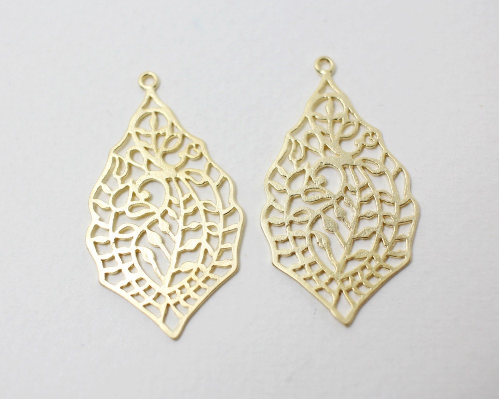 [P0169]2pcs/Filigree motivated pendant/Brass/Matte Gold/19.3x 34.5mm