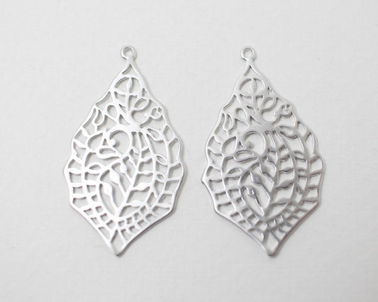 [P0169]2pcs/Filigree motivated pendant/Brass/Matte Rhodium/19.3x 34.5mm