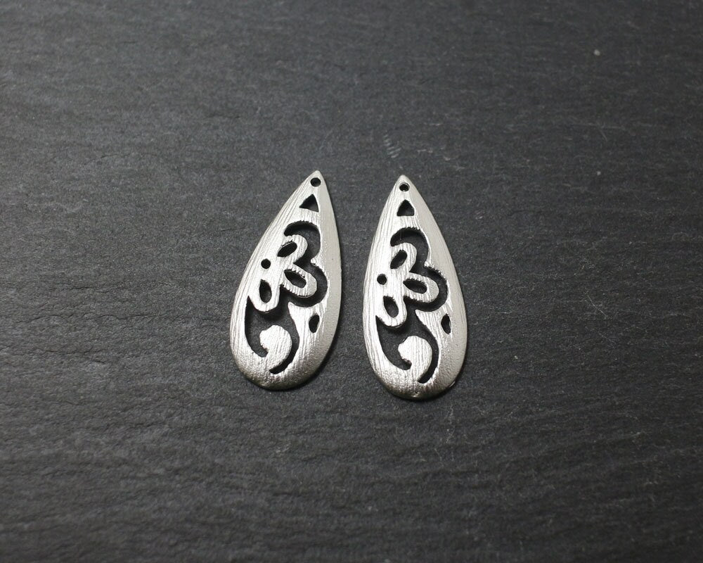 [P0184]2pcs/Patterned drop pendant/Brass/Matte Rhodium/25x10mm