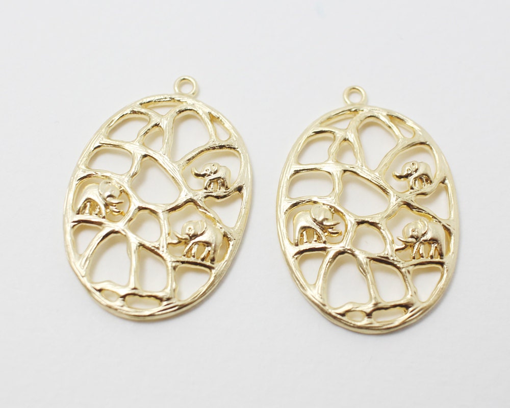 [P0205]2pcs/Ellipse Three Elephants Pendant/Brass/Matte Gold/23x31mm