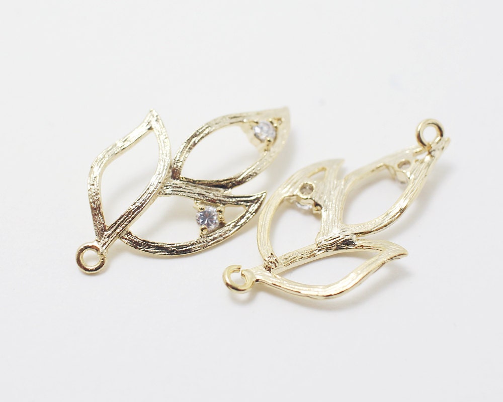 [P0208]2pcs/Three leaves with CZ Pendant/Brass/Gold/29x15mm