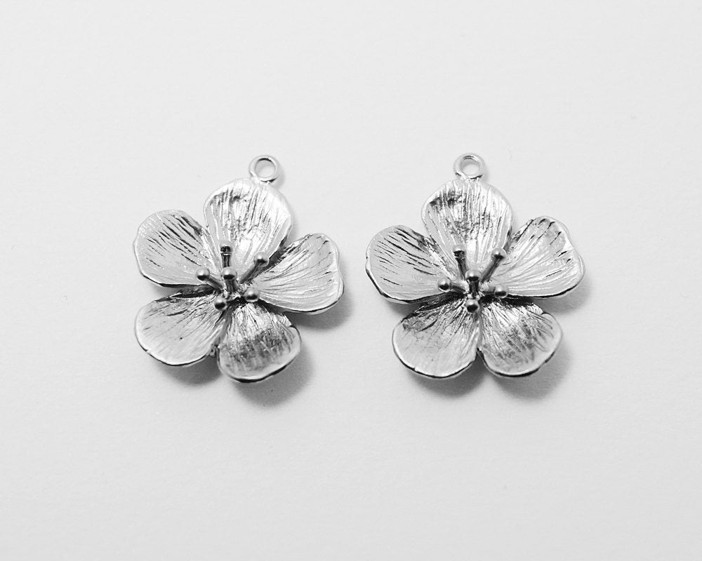 [P0217]2pcs/Cherry Blossom Pendant Connector/Brass/Matte Rhodium/18.4 x 21mm