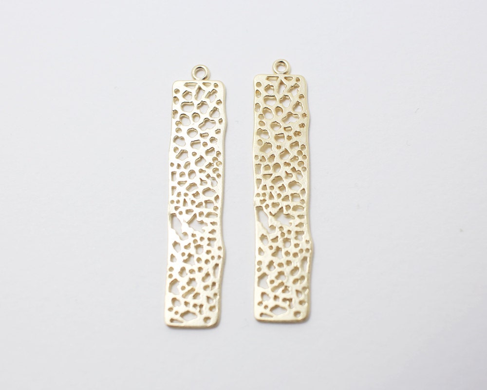 [P0218]2pcs/Crackled Mesh Pendant/Brass/Matte Gold/8 x 38mm