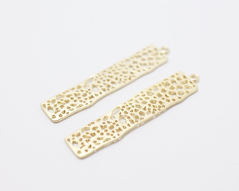 [P0218]2pcs/Crackled Mesh Pendant/Brass/Matte Gold/8 x 38mm