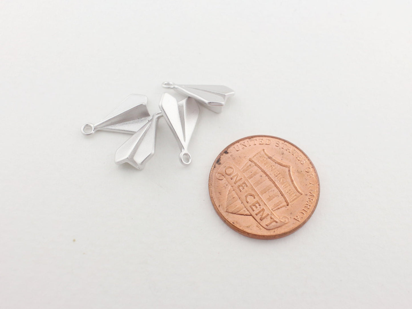 [P0023]2pcs/Origami airplane pendant /Brass/Matte Rhodium/13 x 9 mm