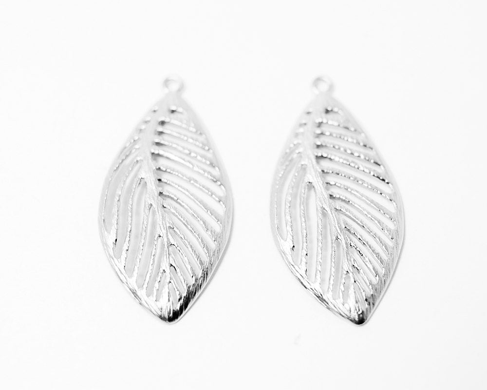 [P0264]2pcs/Leaf Pendant/Brass/Matte Rhodium/32 x 11 mm