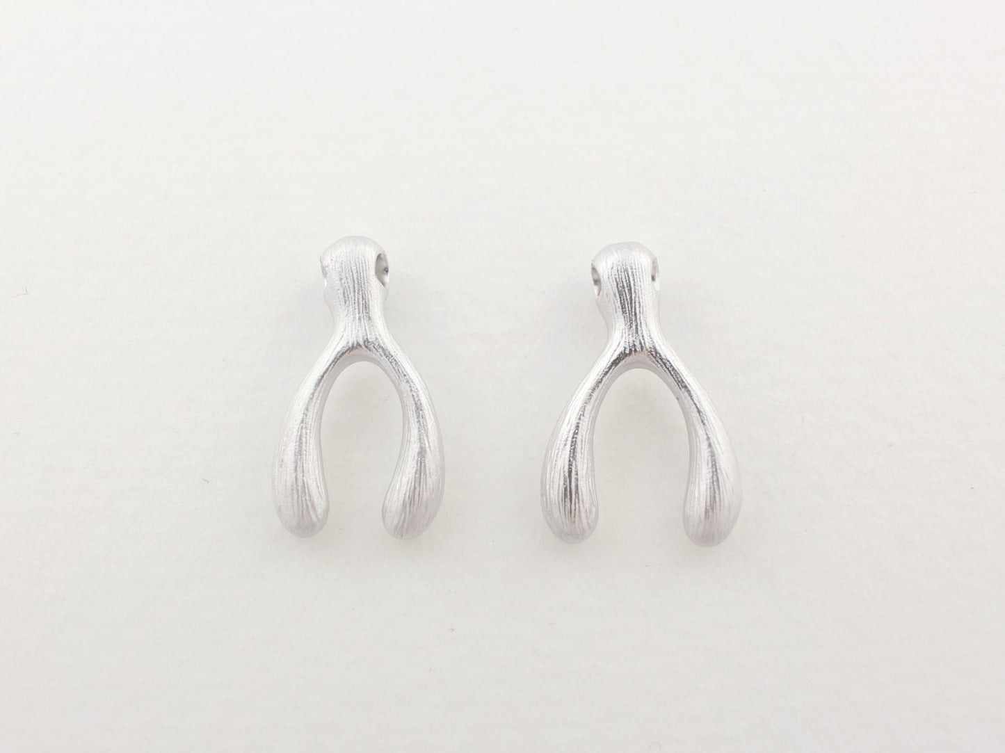 [P0027]2pcs/Wishbone Pendant/Brass/Matte Rhodium/11x 17mm