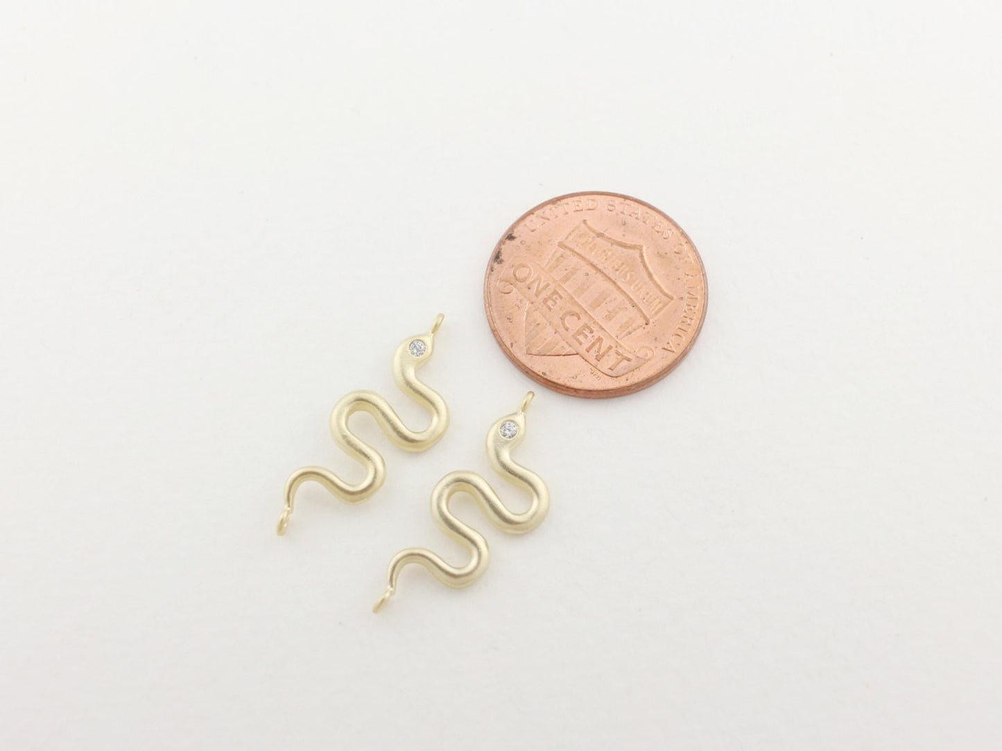 [P0035]2pcs/Cz eye snake connector/Brass/Matte Gold/23x8mm