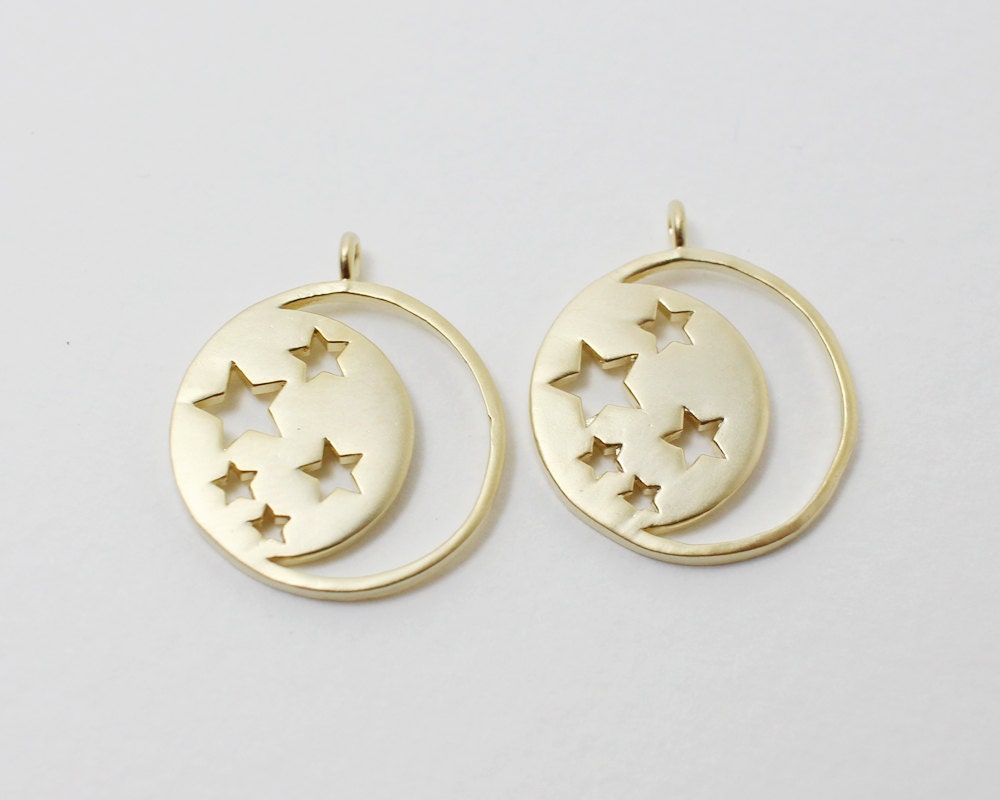 [P0379]2pcs/Moon and Star Circle Pendant/Brass/Matte Gold/15mm