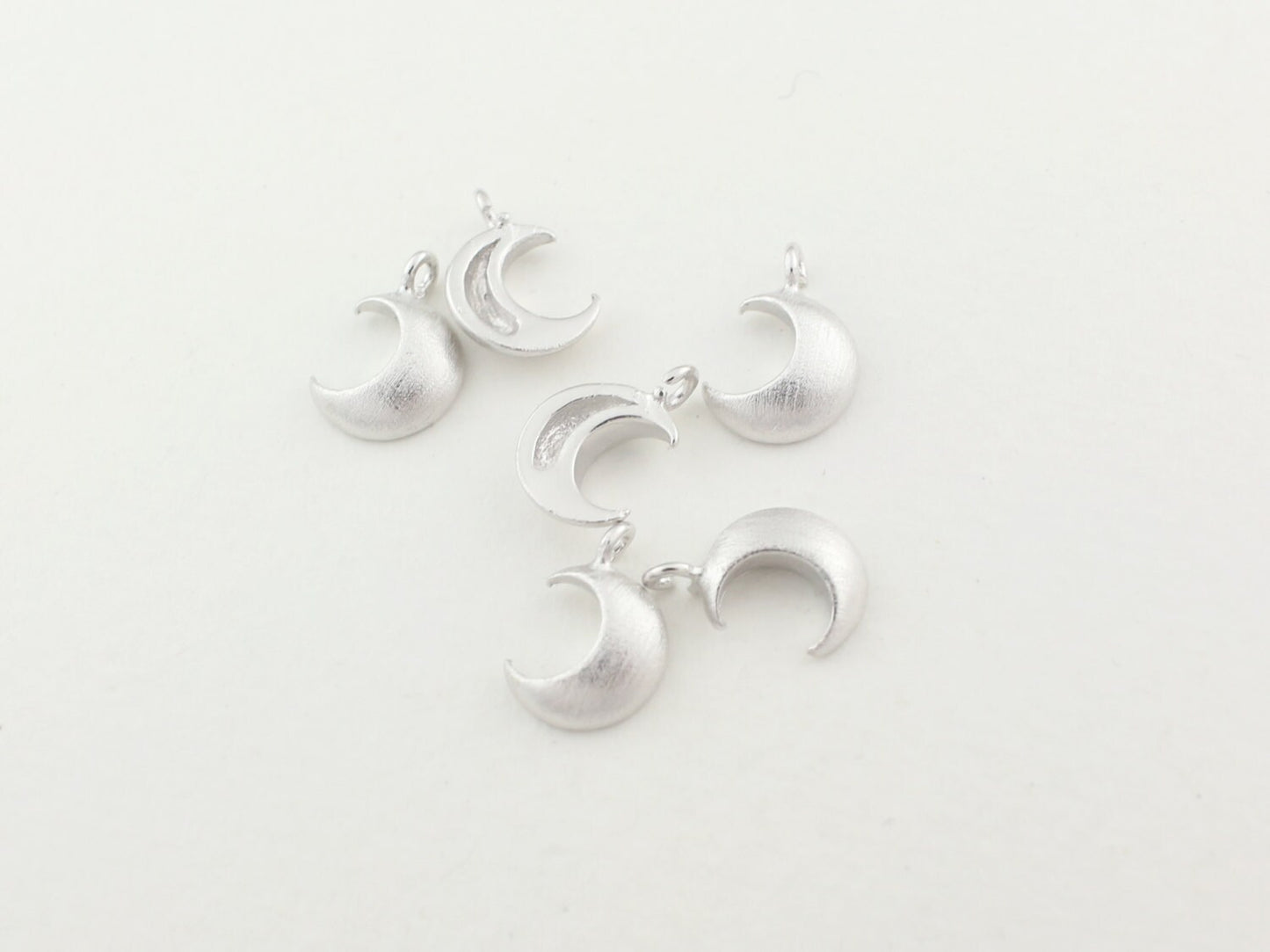 [P0038]4pcs/Crescent Moon Pendant/Brass/Matte Gold/7x10mm