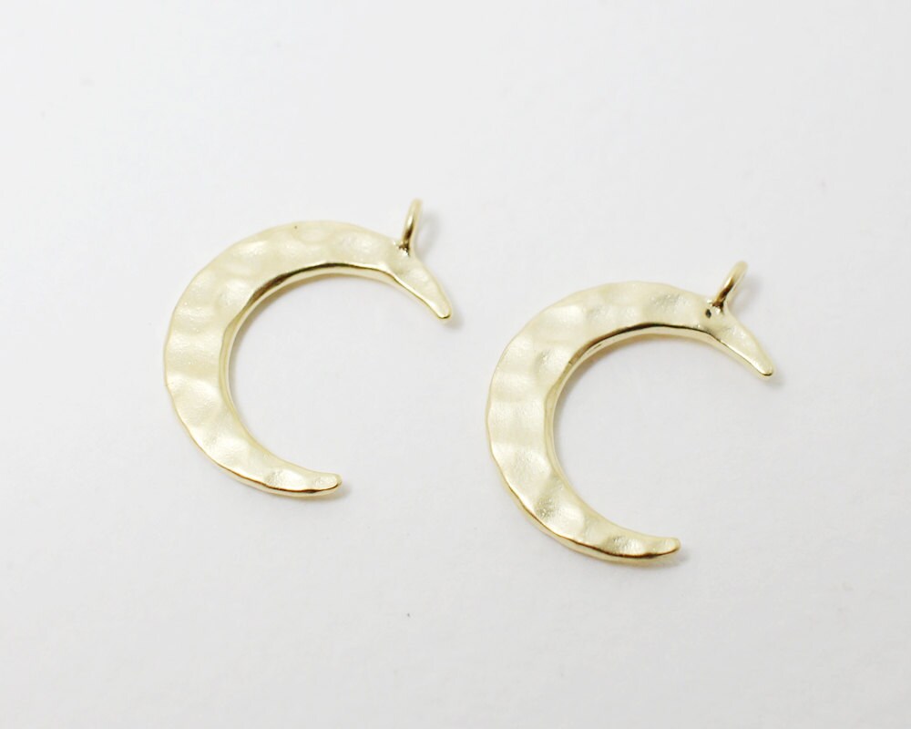 [P0397]2pcs/Hammered Crescent Pendant/Brass/Matte Gold/17x12mm