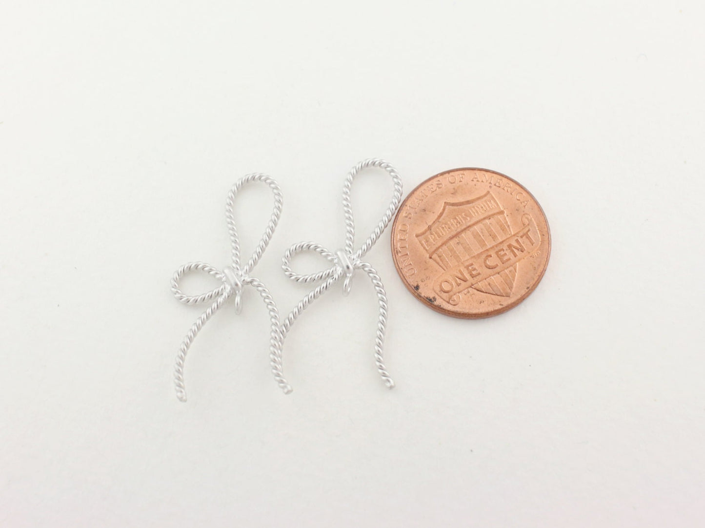 [P0040]2pcs/Twisted Ribbon Connector/Brass/Matte Rhodium/20x29mm