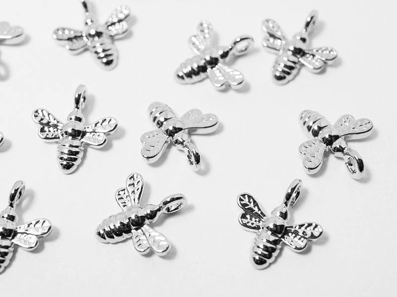 [P0470]2pcs/Tiny HoneyBee Pendant/Brass/Rhodium/10x11mm