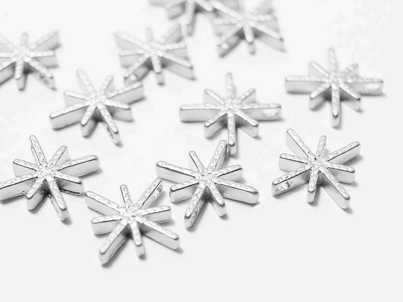 [P0477]2pcs/SnowFlake Charm Pendant/Brass/Matte Rhodium/11x11mm