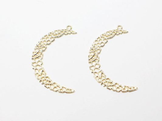 [P0527]2pcs/Large Lace Crescent Moon Pendant/Brass/Matte Gold/25x35mm