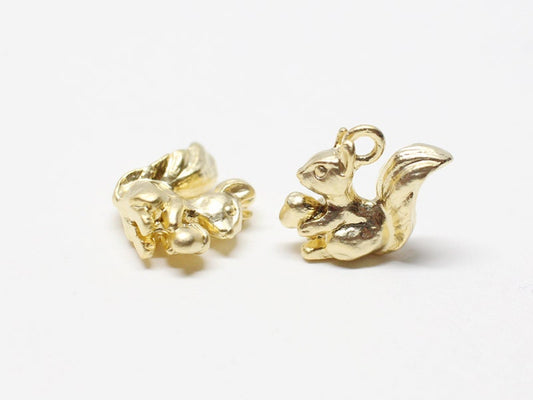 [P0529]4pcs/Rabbit with Acorn Pendant/Pewter/Matte Gold/12x10mm