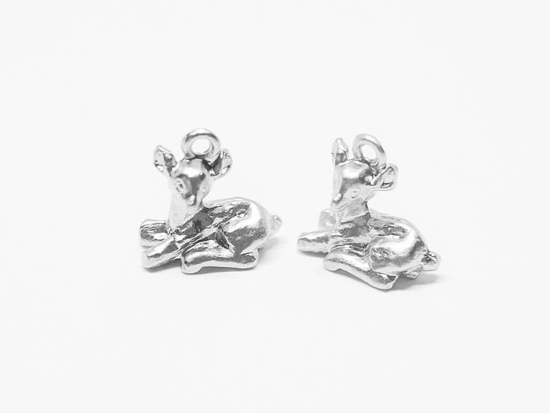 [P0530]4pcs/Seatting Baby Deer Pendant/Pewter/Matte Rhodium/12x12mm