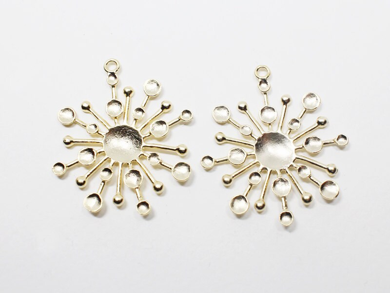 [P0542]2pcs/Circle SnowFlake Pendant/Brass/Matte Gold/29.5x32mm