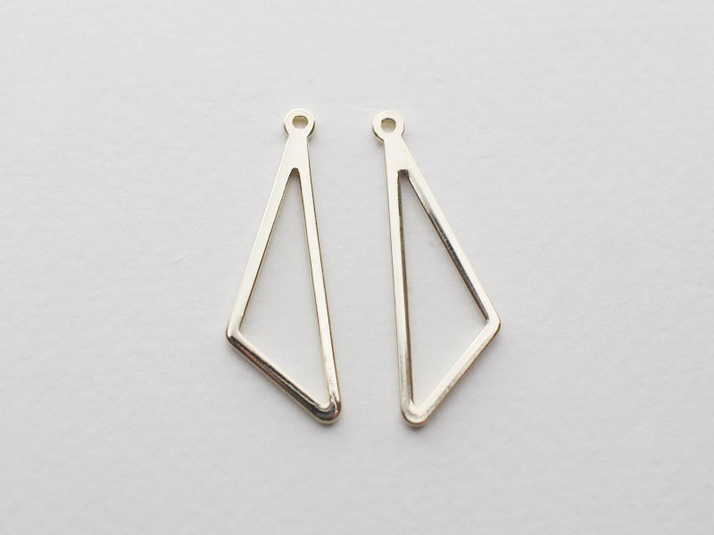 [P0579]4pcs/Open Triangle Pendant/Brass/Gold/11x28mm