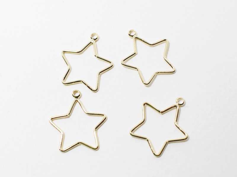 [P0591]4pcs/Stubby Star Pendant Small/Brass/Gold/23x25mm