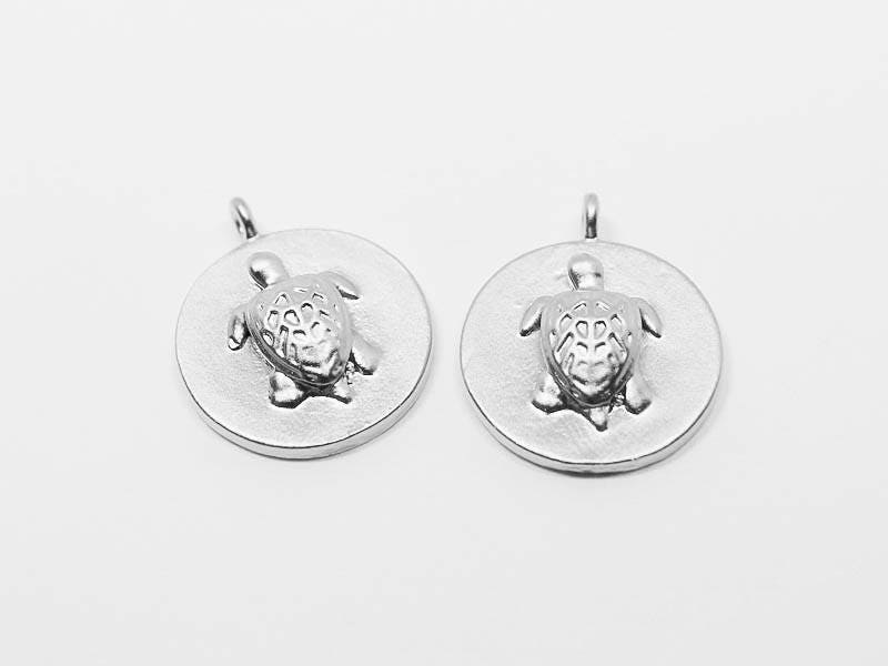 [P0606]2pcs/Embossed Carving Circle Turtle Pendant/Brass/Matte Rhodium/12mm