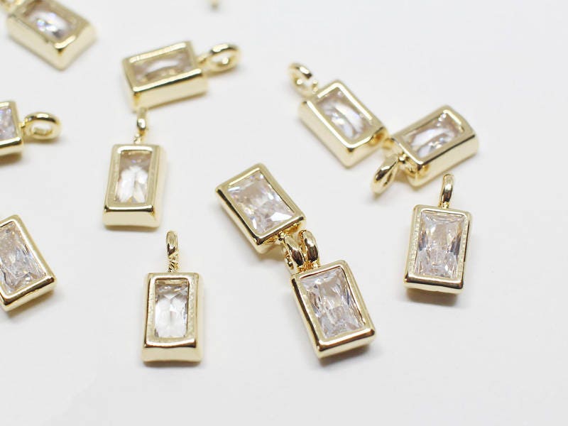 [P0624]2pcs/Mini Rectangle CZ Bezel Charm Pendant/Brass/Gold/4x10mm