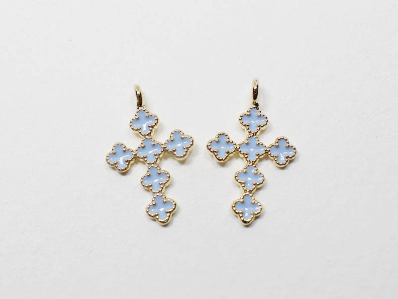 [P0657]2pcs/Blue Epoxy Clover Cross Pendant/Brass/Gold/10x16mm