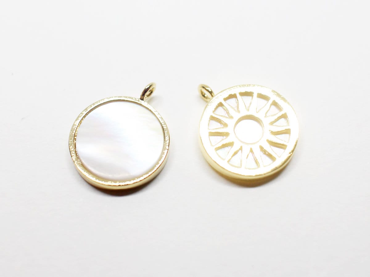 [P0664-4]2pcs/Sun Frame Circle  White Mother Of Pearl Pendant/Brass/Gold/12.5mm