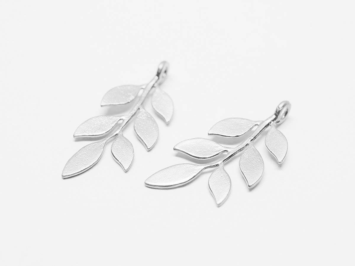 [P0686]2pcs/Six Leaves Pendant/Brass/Matte Rhodium/11.5x24.5mm