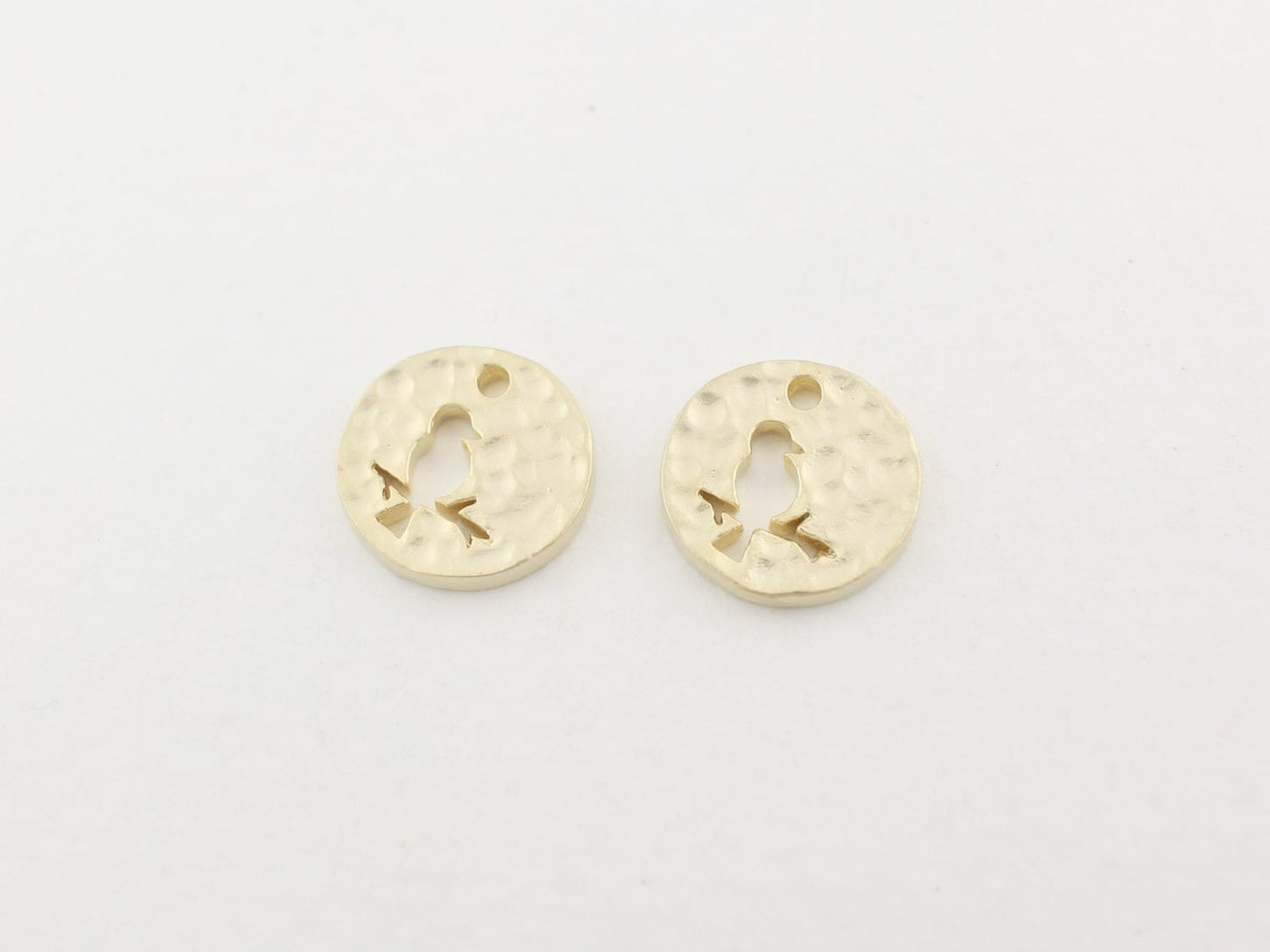 [P0076]2pcs/Hammered Circle Bird pendant/Brass/Matte Gold/11mm