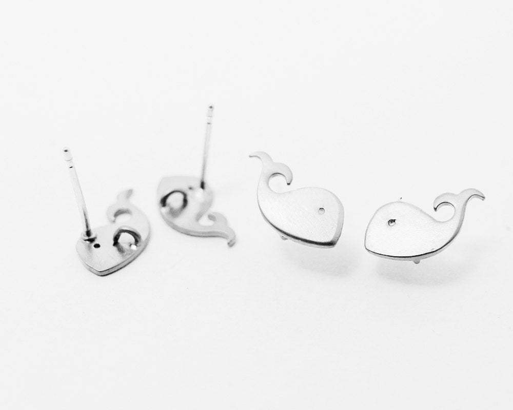 [E0084]/1 pair/Whale Earrings /Brass/Matte Rhodium/12 x 6mm