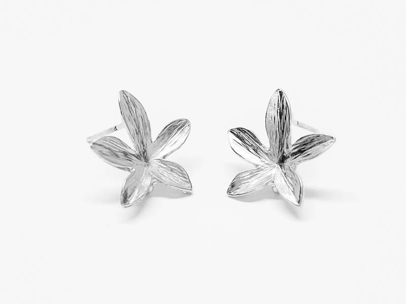 [E0106]/1 pair/Maple Leaf Stud Earrings /Pewter/Matte Rhodium/15mm