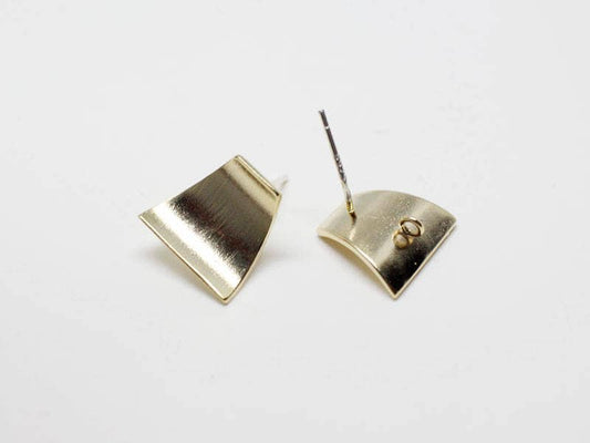 [E0159]/1 pair/Bent Trapezoid Stud Earrings/ Brass/Gold/13.5x13mm