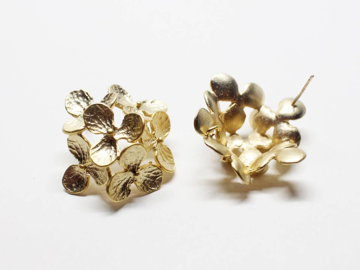 [E0195]/1 pair/Large Bouquet Stud Earrings/Brass /Matte Gold/26mm