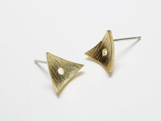 [E0197-2]/1 pair/Concave  Triangle Stud Earrings/Brass /Matte Gold/11x10mm