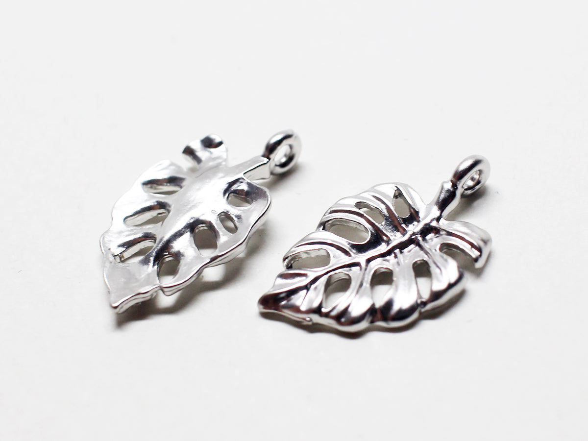 [P0732]/2pcs/Small Monstera Pendant/Brass /Matte Rhodium/11.5x20mm