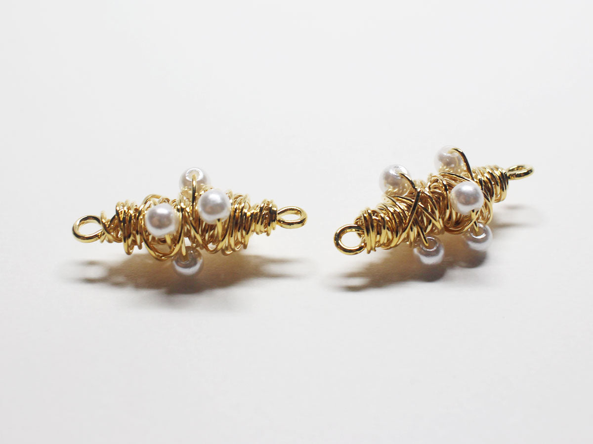 [P0752/2pcs/Wired 6 pearls Pendant/Brass /Gold /28.5x12.6mm