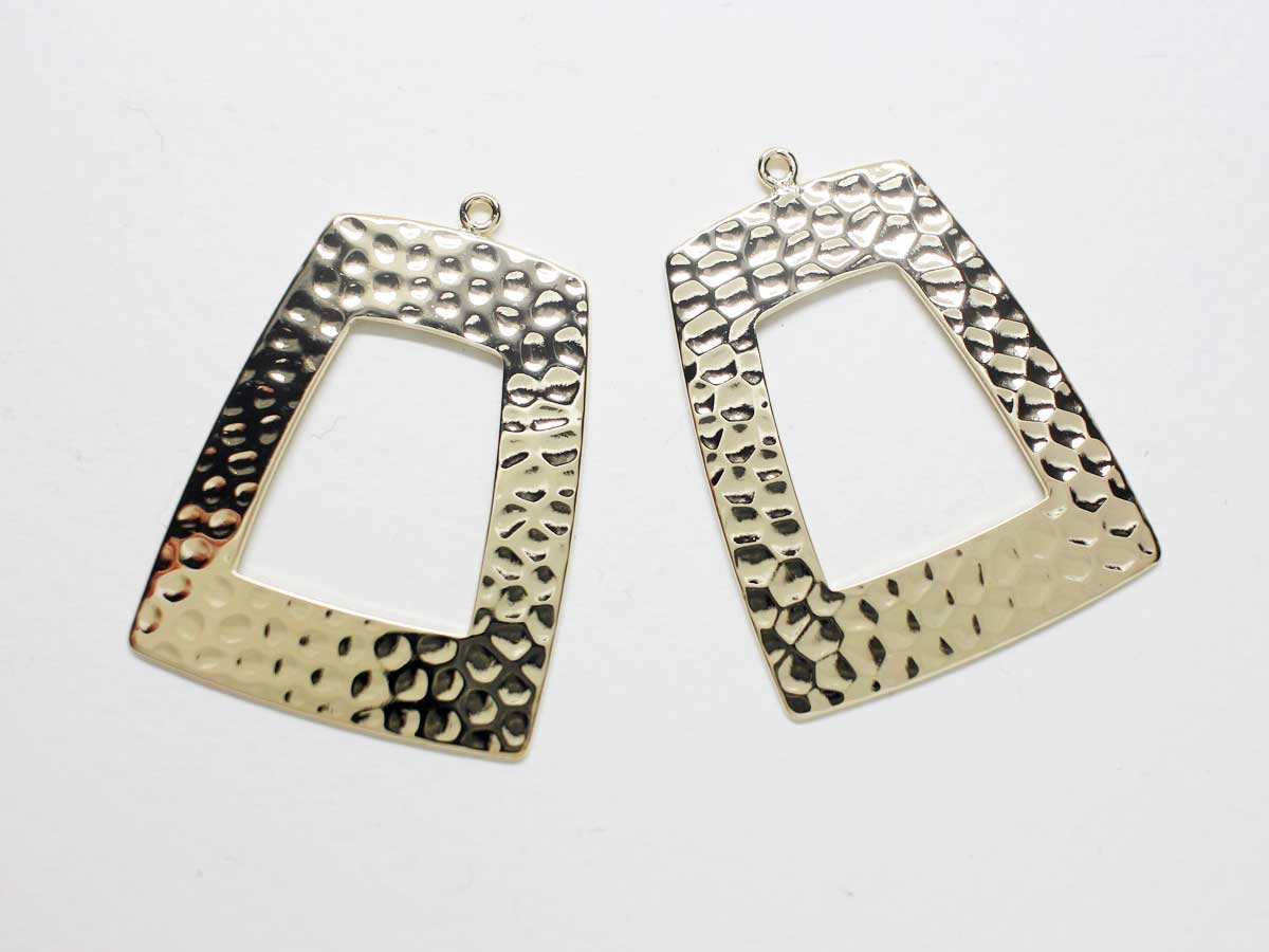 [P0827]2pcs/Large Hammered Trapezoid Pendant/Brass/Gold/38x28mm