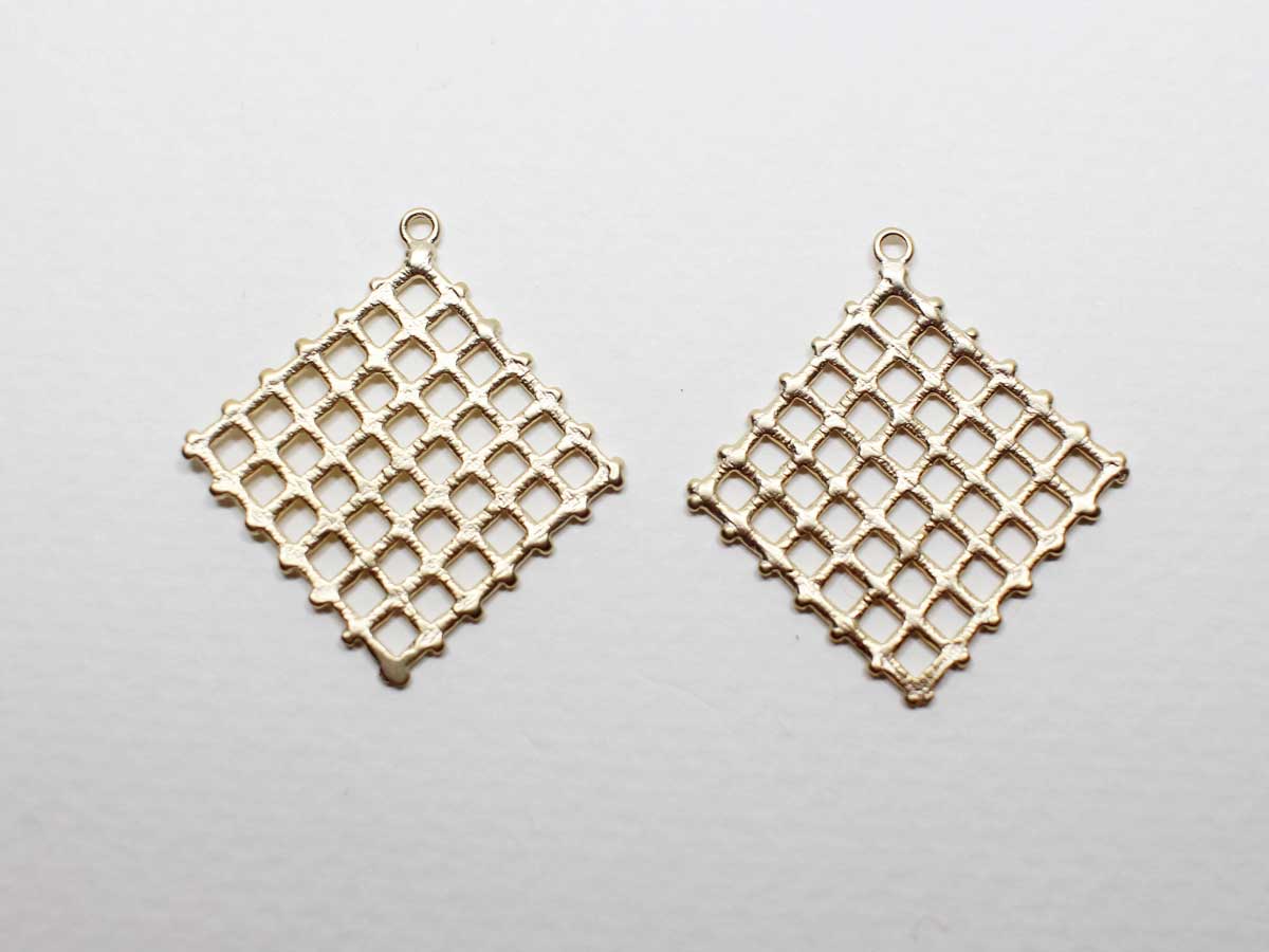 [P0932]2pcs/Waffle Rhombus Pendant/Brass/Matte Gold /28.5x26mm