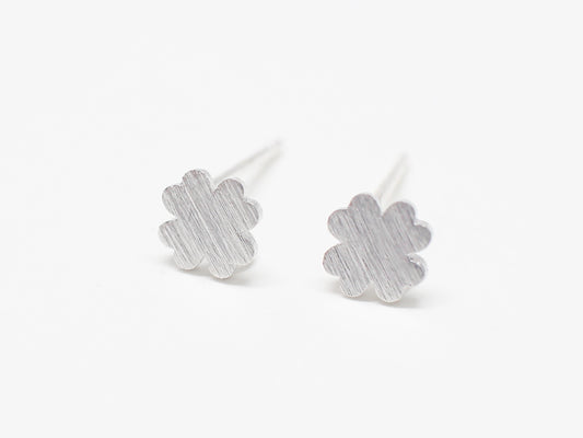 [E0316]/1 pair/Tiny Brushed Clover Earrings/Brass/Rhodium plated/5mm