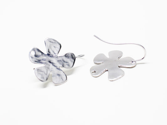 [E0323]/1 pair/Petal Ear Hooks/Brass/Matte Rhodium plated/20x20.5mm