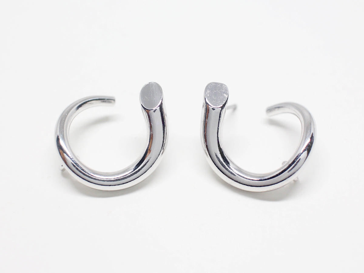 [E0344]/1 pair/Horn Earrings /Brass/Rhodium plated/19x18mm