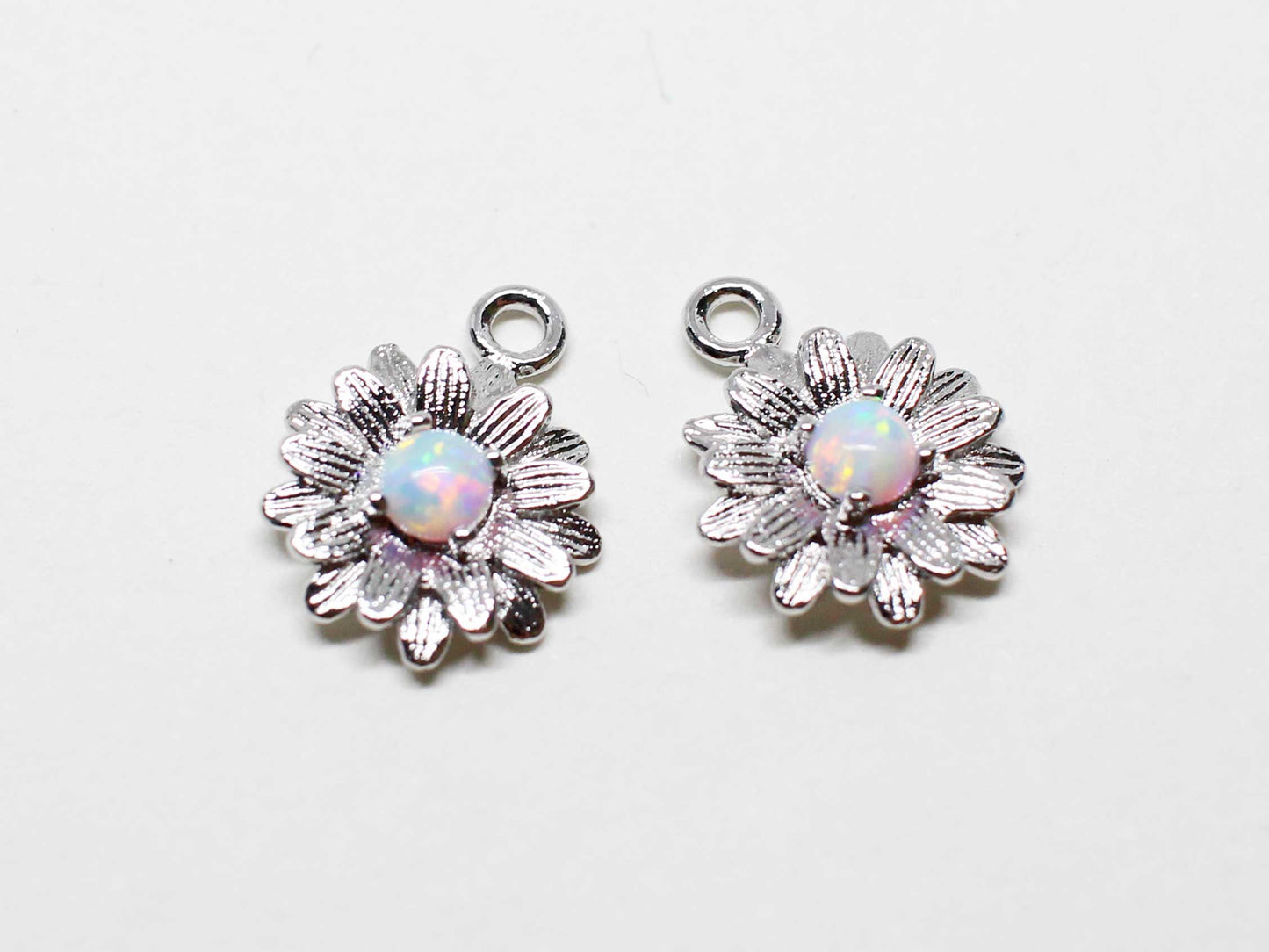 [P1023]2pcs/Flower White Opal Pendant/Brass /Rhodium/9mm