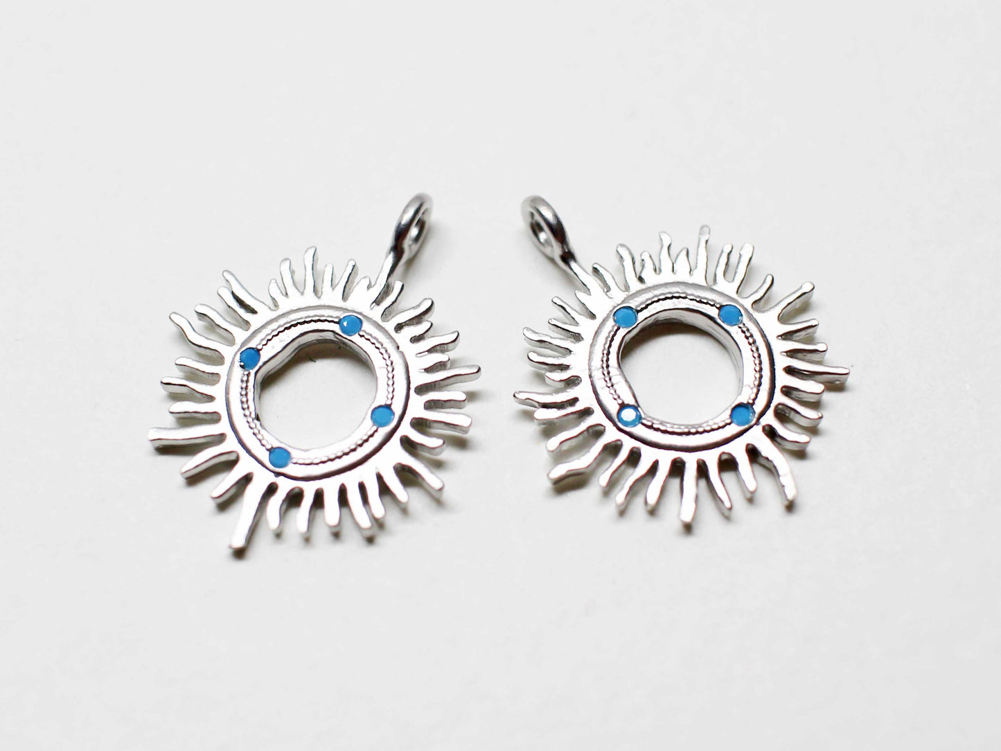 [P1038]2pcs/Turquoise Sun charms/Brass/Matte Rhodium/14mm