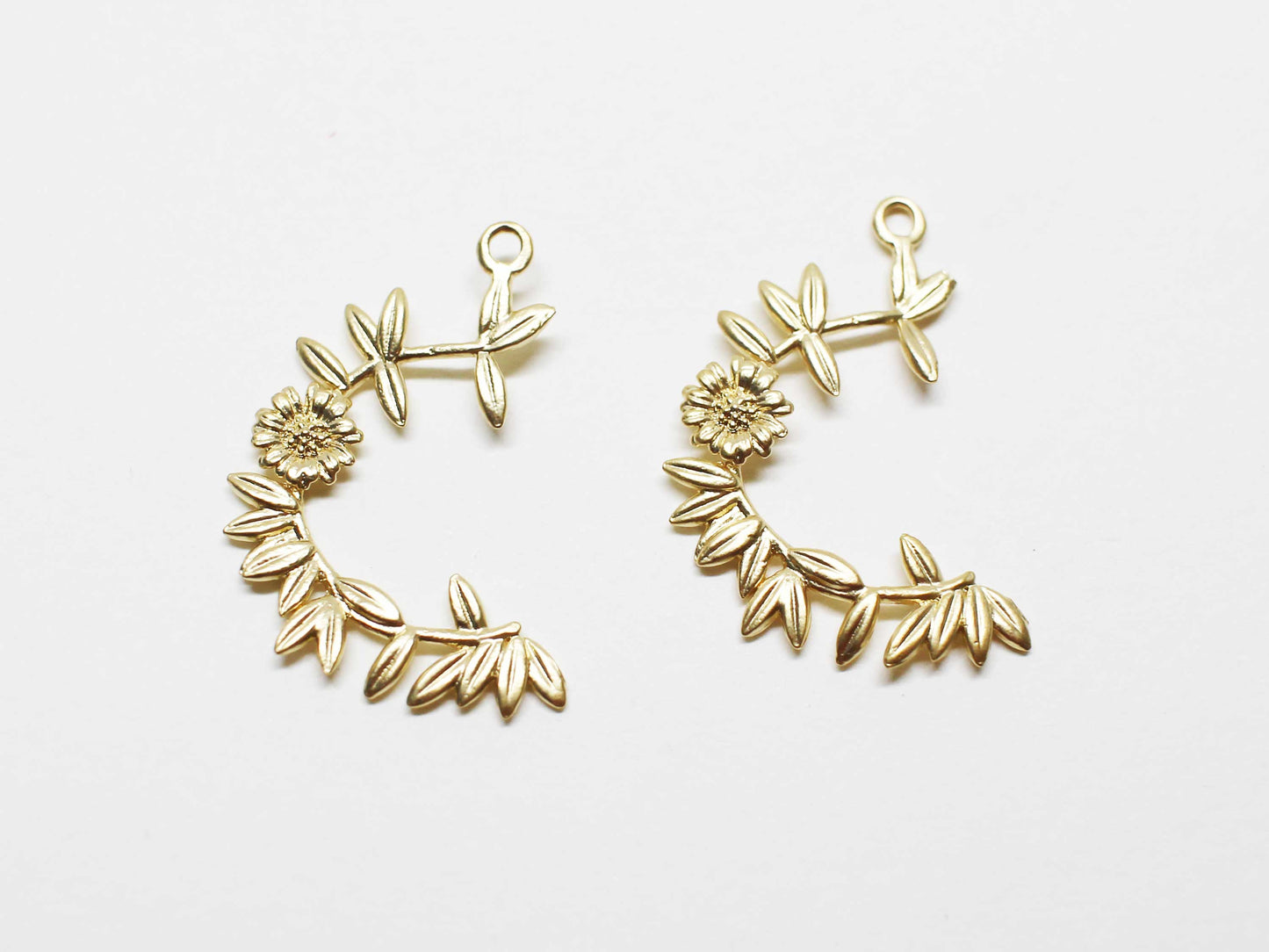 [P1065]2pcs/Half Laurel charm/Brass/Matte Gold/22.5x15.5mm