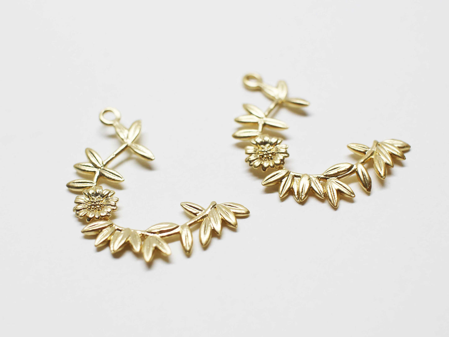 [P1065]2pcs/Half Laurel charm/Brass/Matte Gold/22.5x15.5mm