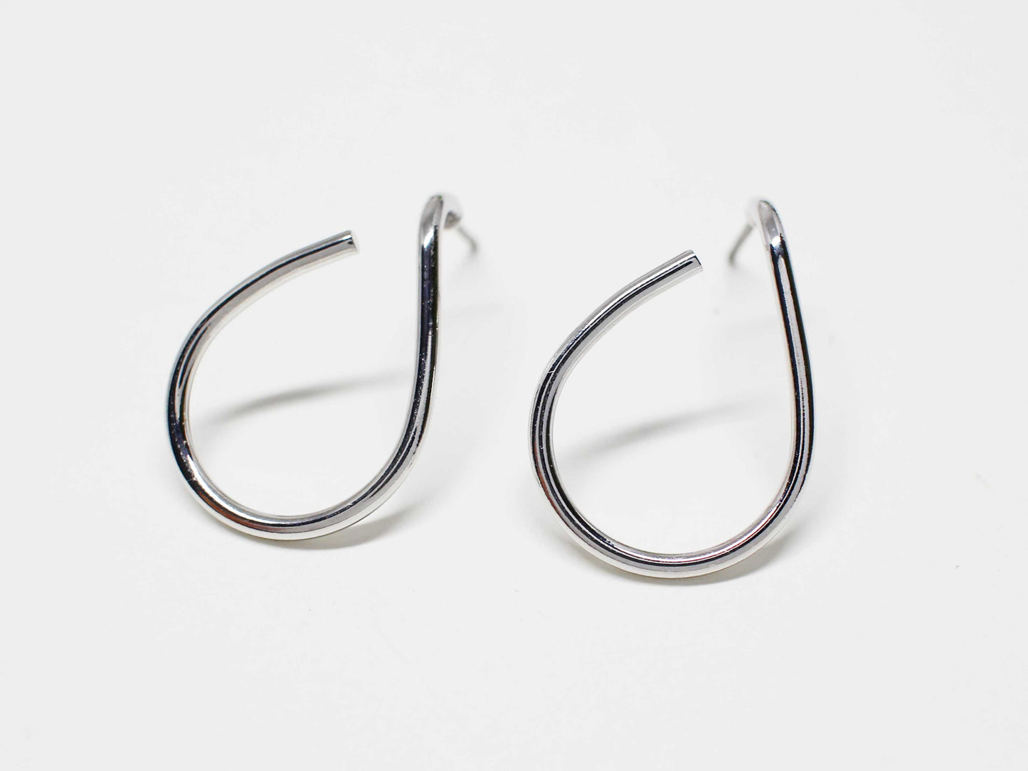 [E0396]/1 pair/Open Teardrop earrings/Brass/Rhodium plated/17x25mm